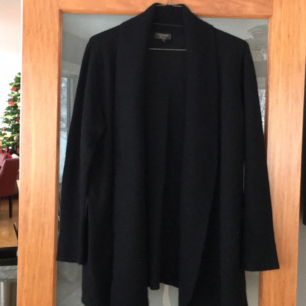 Cashmere cardigan sweater